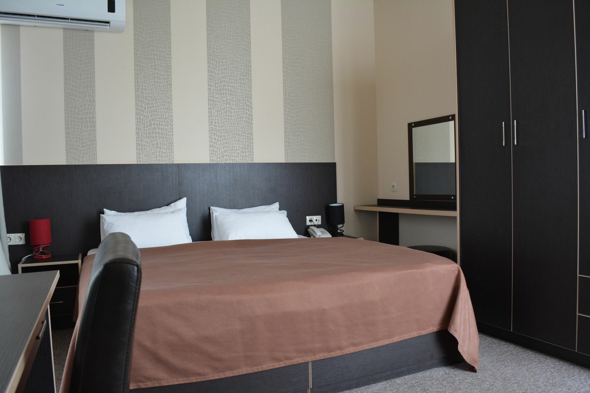Hotel City Тбілісі Екстер'єр фото
